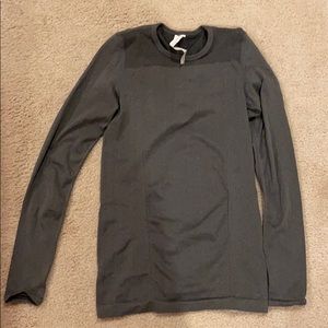 Fabletics dri fit long sleeve work out top